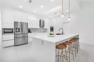 2163 Bay Ct, Weston, FL 33326 - Photo 15