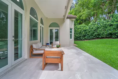 2163 Bay Ct, Weston, FL 33326 - Photo 51