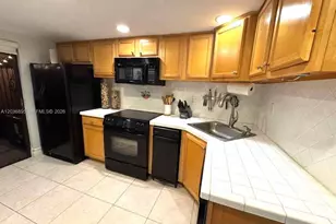10044 SW 77th Ct, Miami, FL 33156 - Photo 3