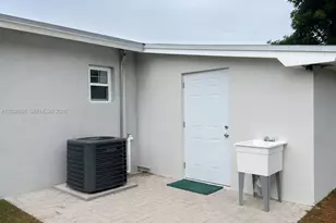 3040 NW 20th St, Fort Lauderdale, FL 33311 - Photo 11