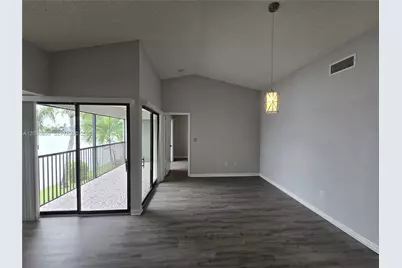 1024 S Independence Dr #1024E, Homestead, FL 33034 - Photo 3