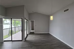 1024 S Independence Dr, Homestead, FL 33034 - Photo 3