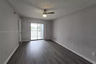 1024 S Independence Dr, Homestead, FL 33034 - Photo 5