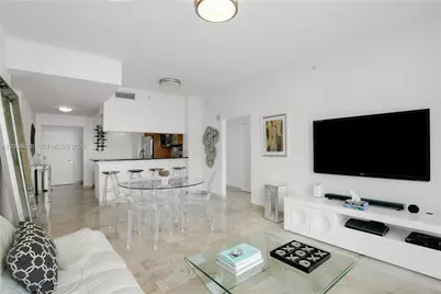 31 SE 5th St #3812, Miami, FL 33131 - Photo 7