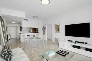 31 SE 5th St, Miami, FL 33131 - Photo 7