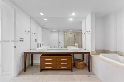 495 Brickell Ave #905, Miami, FL 33131 - Photo 25