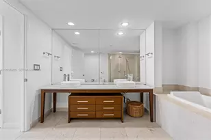 495 Brickell Ave, Miami, FL 33131 - Photo 25