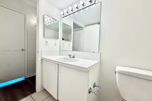 1743 Village Blvd, West Palm Beach, FL 33409 - Photo 15