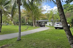 8603 SW 68th St Rd, Miami, FL 33143 - Photo 1