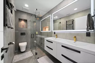 1178 Grant St, Hollywood, FL 33019 - Photo 15