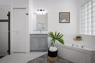 19308 Stonebrook St, Weston, FL 33332 - Photo 37