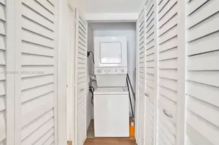 4555 SW 68th Ct Cir, Miami, FL 33155 - Photo 33