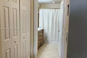11601 NW 89th St, Doral, FL 33178 - Photo 11