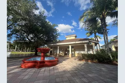2492 Centergate Dr #102, Miramar, FL 33025 - Photo 17
