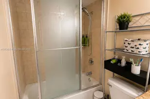 1000 Parkview Dr, Hallandale Beach, FL 33009 - Photo 13