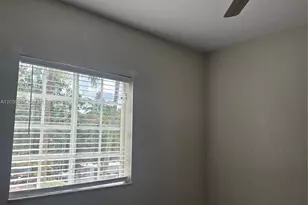 6453 Catalina Ln, Tamarac, FL 33321 - Photo 17