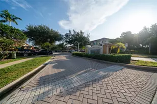 6453 Catalina Ln, Tamarac, FL 33321 - Photo 3