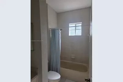 6453 Catalina Ln, Tamarac, FL 33321 - Photo 19
