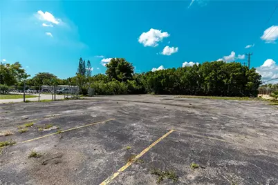 311 NW 135th Way, Plantation, FL 33325 - Photo 37