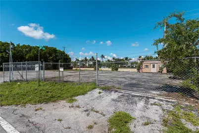 311 NW 135th Way, Plantation, FL 33325 - Photo 7