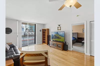 3588 Collins Ave #504, Miami Beach, FL 33140 - Photo 1