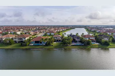 8725 Parkland Bay Dr, Parkland, FL 33076 - Photo 5