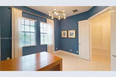 8725 Parkland Bay Dr, Parkland, FL 33076 - Photo 17