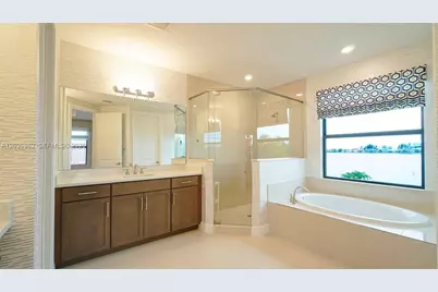 8725 Parkland Bay Dr, Parkland, FL 33076 - Photo 45
