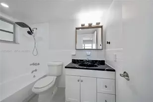 6211 SW 37th St, Davie, FL 33314 - Photo 15