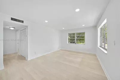 6211 SW 37th St #212, Davie, FL 33314 - Photo 9