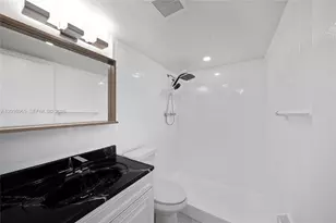 6211 SW 37th St, Davie, FL 33314 - Photo 13