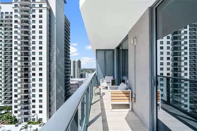 55 SW 9th St #1904, Miami, FL 33130 - Photo 29