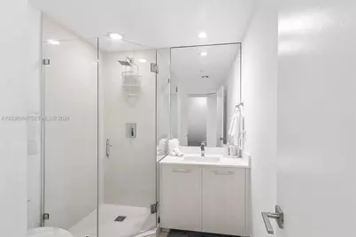 55 SW 9th St #1904, Miami, FL 33130 - Photo 17