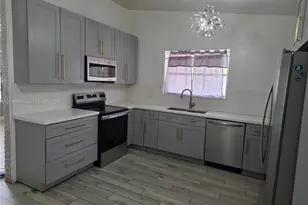 621 SW 64th Way, Pembroke Pines, FL 33023 - Photo 7