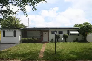 621 SW 64th Way, Pembroke Pines, FL 33023 - Photo 1