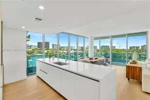 9221 E Bay Harbor Dr, Bay Harbor Islands, FL 33154 - Photo 15