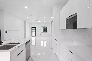 426 SW 9th Ave, Homestead, FL 33030 - Photo 7