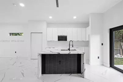 426 SW 9th Ave, Homestead, FL 33030 - Photo 11