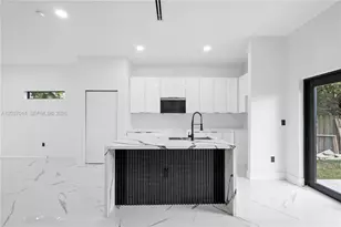 426 SW 9th Ave, Homestead, FL 33030 - Photo 11