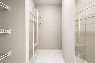 20505 E Country Club Dr, Aventura, FL 33180 - Photo 17