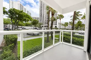 20505 E Country Club Dr, Aventura, FL 33180 - Photo 23