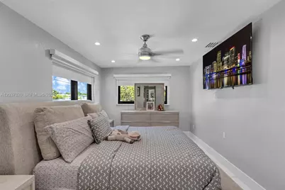 11 W 59th St, Hialeah, FL 33012 - Photo 19