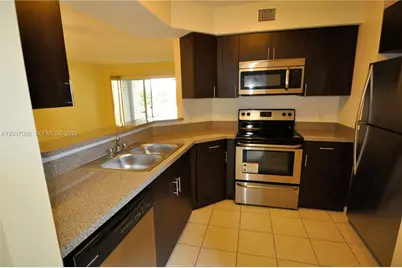 3473 NW 44th St #103, Oakland Park, FL 33309 - Photo 5