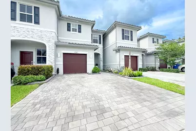 11967 NW 46th St, Coral Springs, FL 33076 - Photo 3