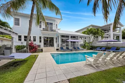 1074 NE Little River Dr, Miami, FL 33138 - Photo 29