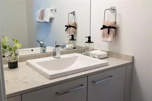 1010 Brickell Ave, Miami, FL 33131 - Photo 17