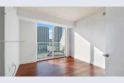 41 SE 5th St #1016, Miami, FL 33131 - Photo 9
