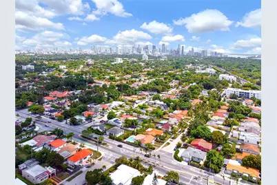 2195 SW 25th Ter, Miami, FL 33133 - Photo 11
