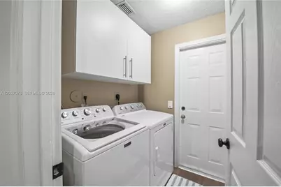 1277 Meadows Blvd, Weston, FL 33327 - Photo 25