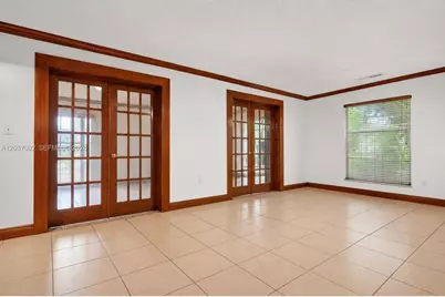 300 SW 123rd Ave, Miami, FL 33184 - Photo 11